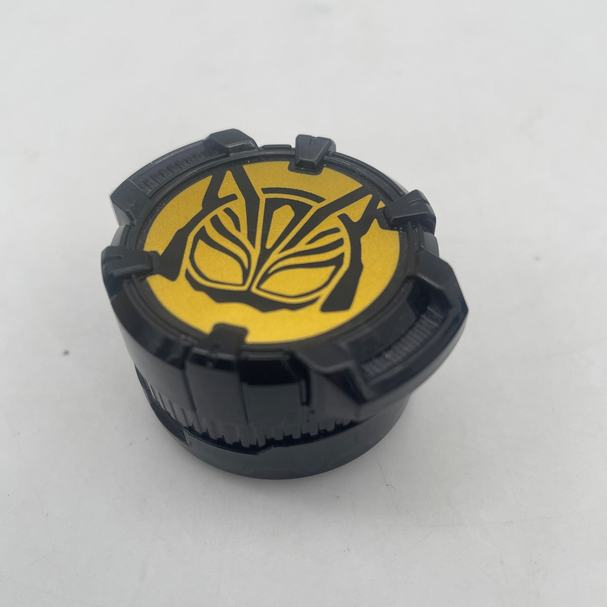 BANDAI Kamen Rider Geats DX Beat Raise Buckle Figure