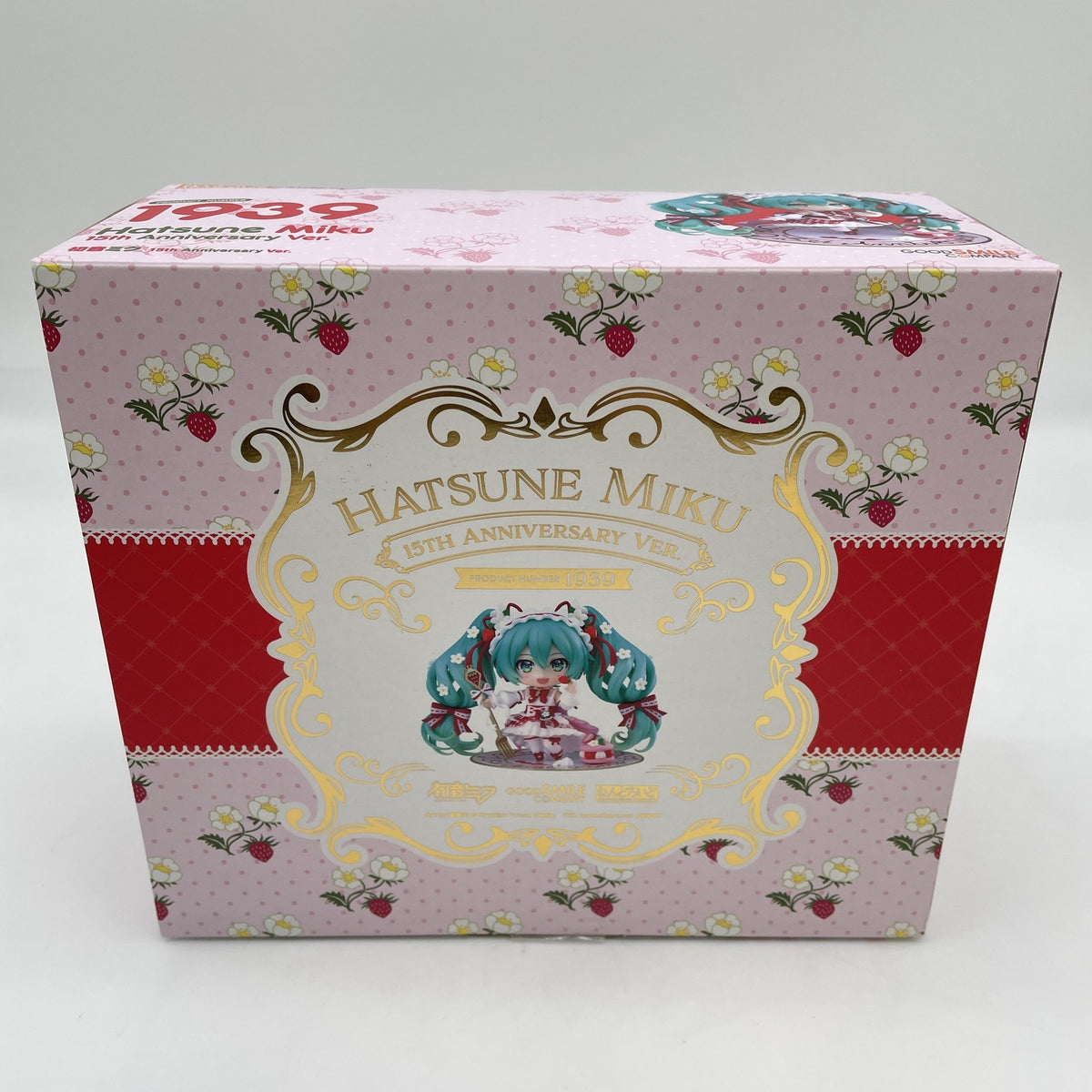 Nendoroid Hatsune Miku 15th Anniversary Ver. Strawberry Dress Japan Import