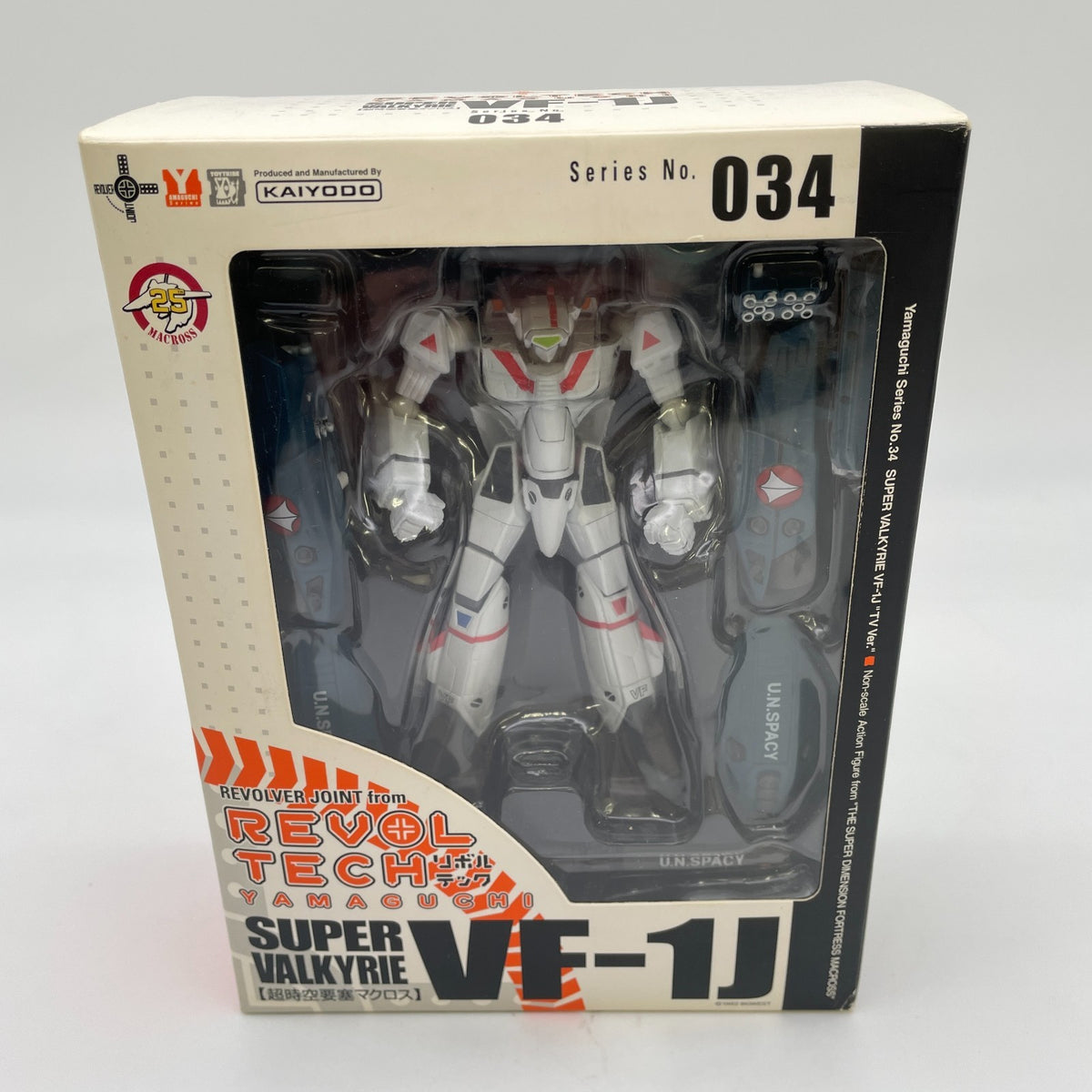 Revoltech Yamaguchi No.034 Super Valkyrie VF-1J TV Ver. Teruki Ichijo Figure