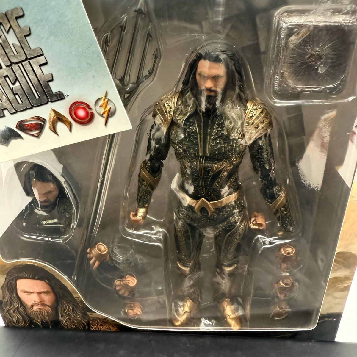 MAFEX No.061 AQUAMAN Action Figure JUSTICE LEAGUE Medicom Toy