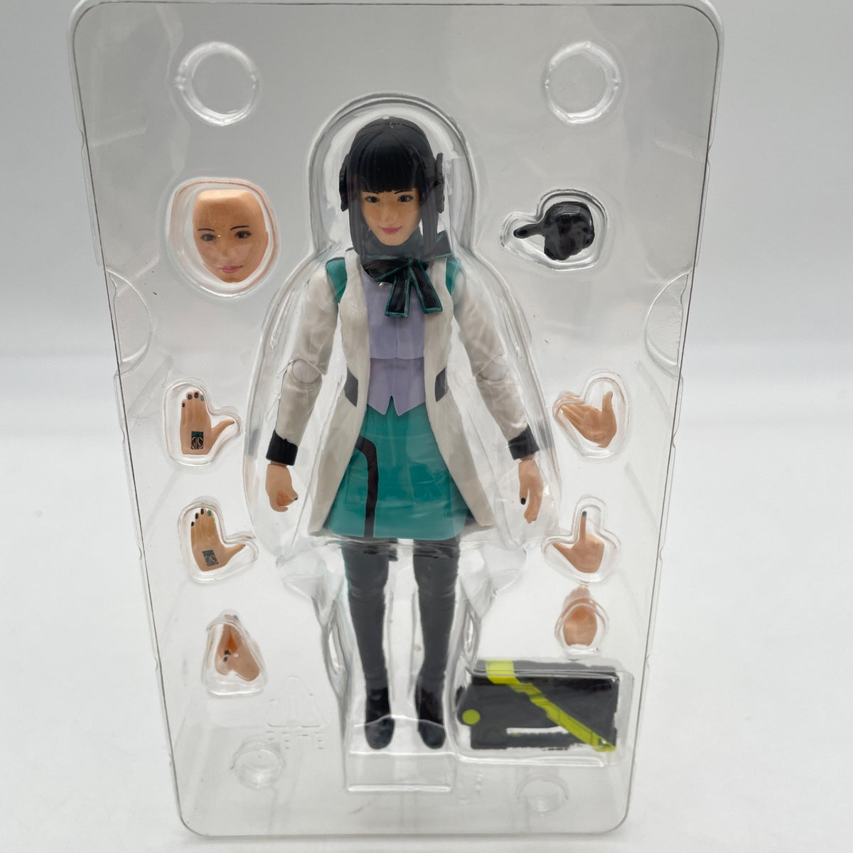 S.H.Figuarts Kamen Rider Zero-One Is Izu Action Figure BANDAI