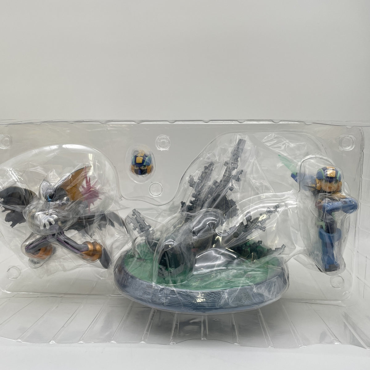 Game Characters Collection DX Rockman EXE Rockman vs Forte Figure MegaHouse
