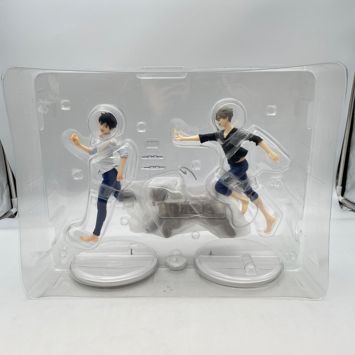 Yuri on ICE Katsuki & Victor Nikiforov Makkachin Premium Box Figure Orange Rouge