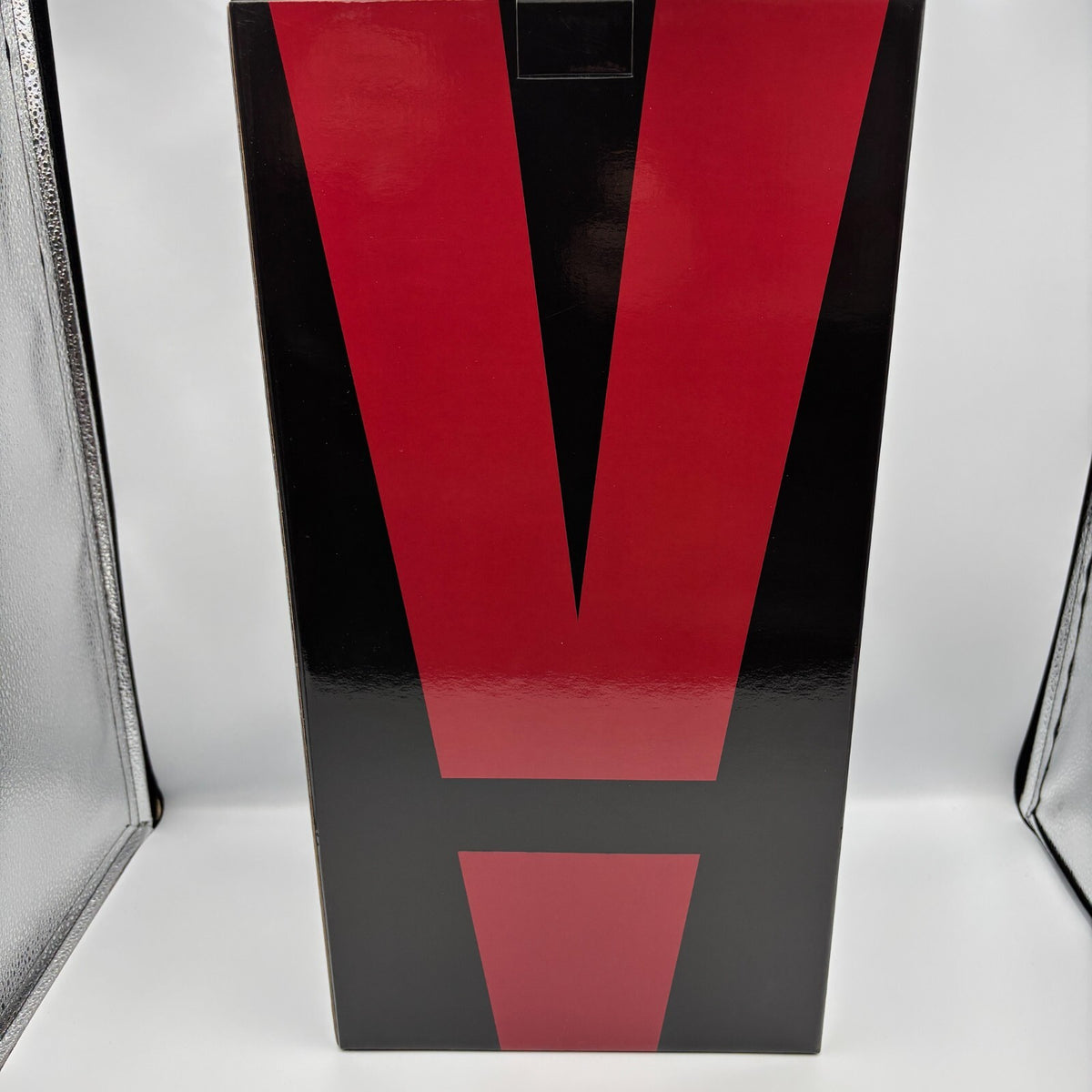 Metal Gear Solid V The Phantom Pain Bionic Arm Premium 1/1 Scale Figure 43cm