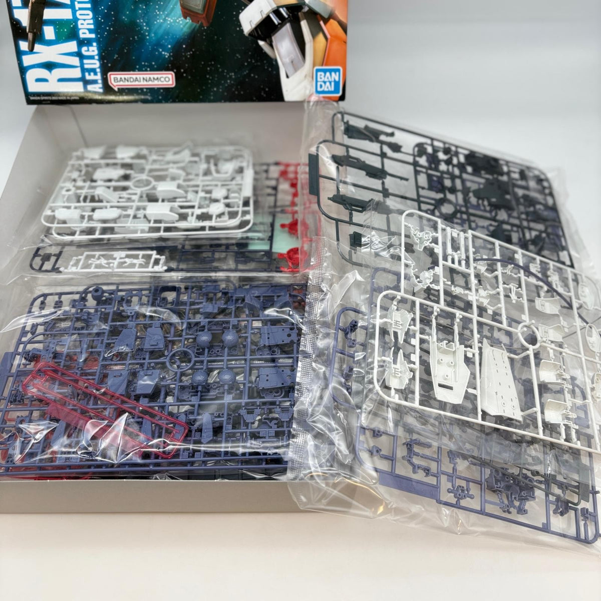 MG Mobile Suit Z Gundam Mk-II Ver.2.0 A.E.U.G. Prototype Model Kit BANDAI