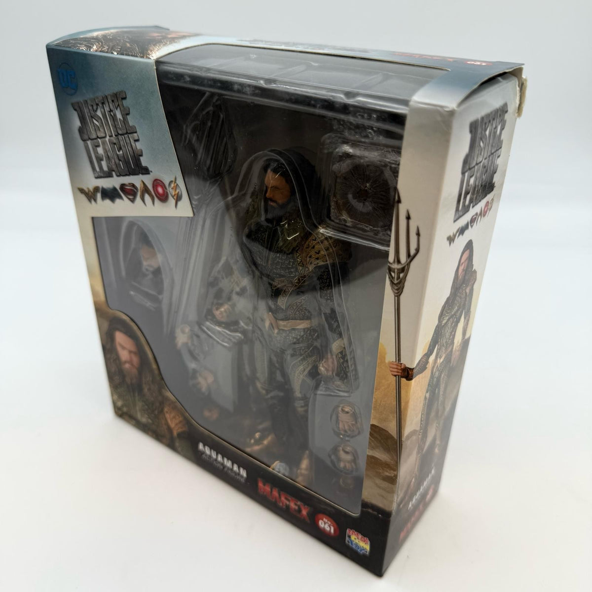 MAFEX No.061 AQUAMAN Action Figure JUSTICE LEAGUE Medicom Toy