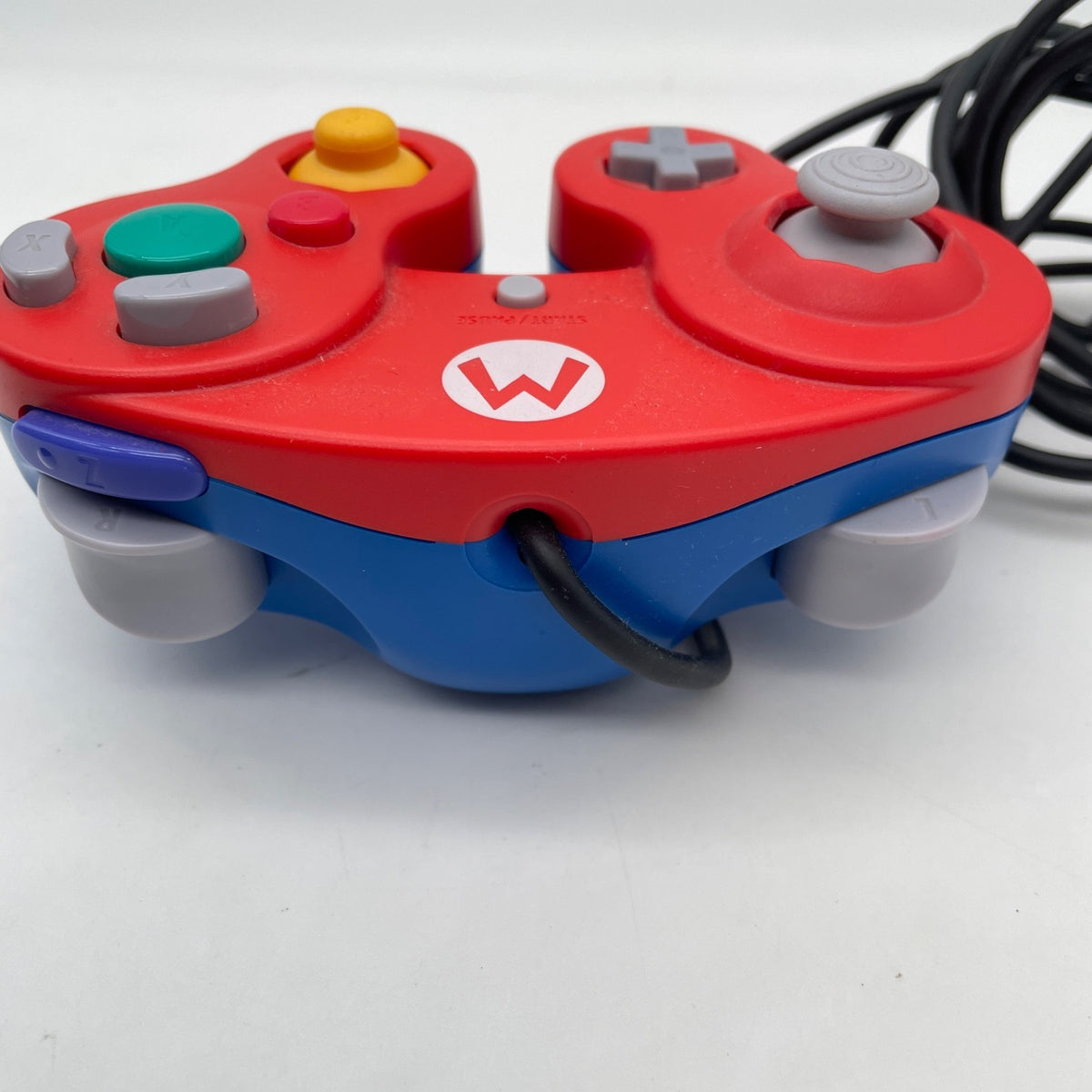 Club Nintendo Official Controller Mario Red x Blue for Gamecube