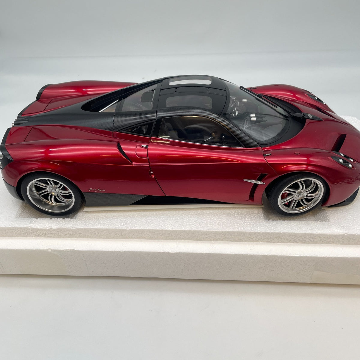 1/12 Pagani Huayra Metallic Red Minicar Model Kit AUTOart Japan Import
