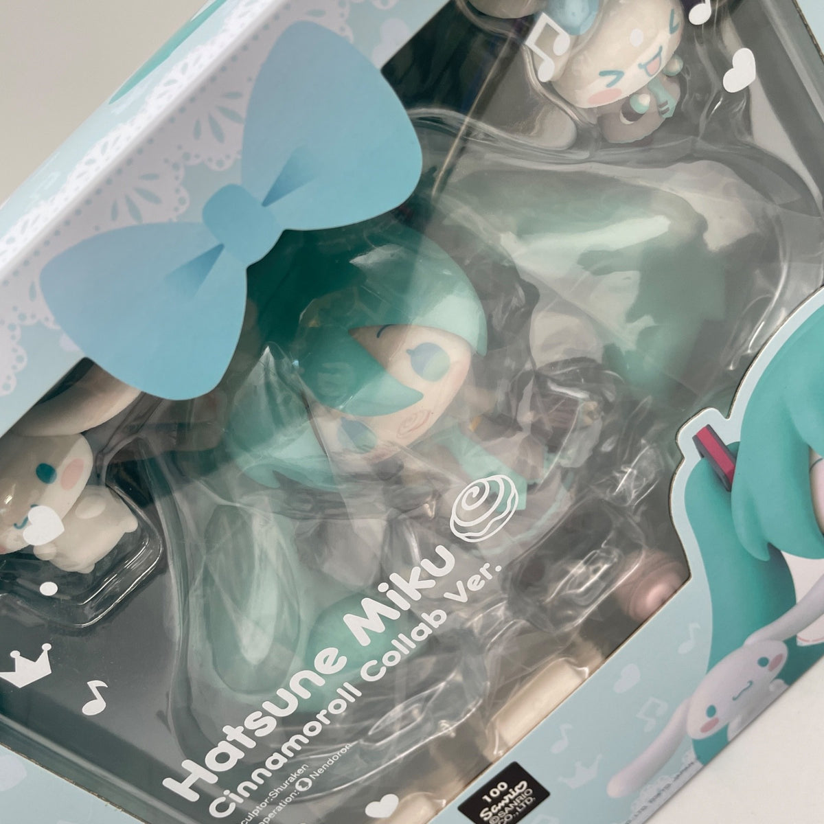 Nendoroid Hatsune Miku x Cinnamoroll Collaboration Ver. Figure #2306 GSC