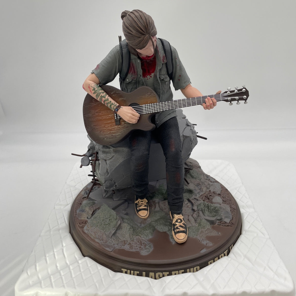 The Last Of Us Part II 2 Official Collectors Edition Ellie Statue Figure Japan
