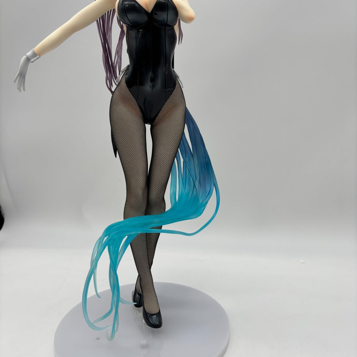 The Elder Sister-Like One Chiyo Bunny Ver. 1/4 Figure FREEing