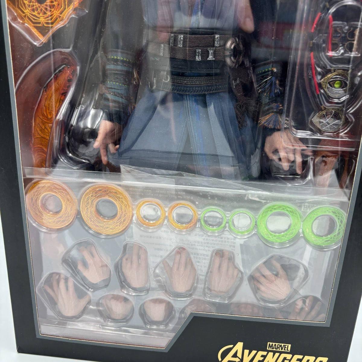 Hot Toys Avengers Infinity War Doctor Strange Figure Movie Masterpiece MMS484