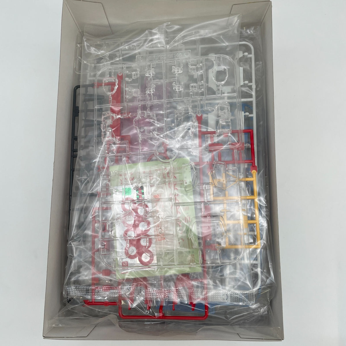 MG 1/100 LM312V04 V Victory Gundam ver.Ka Model Kit Mobile Suit V Gundam BANDAI