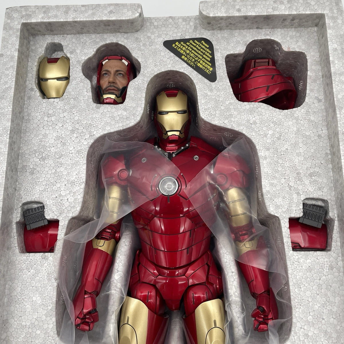 Hot Toys Iron Man Mark 3 DIECAST 1/6 Action Figure Movie Masterpiece