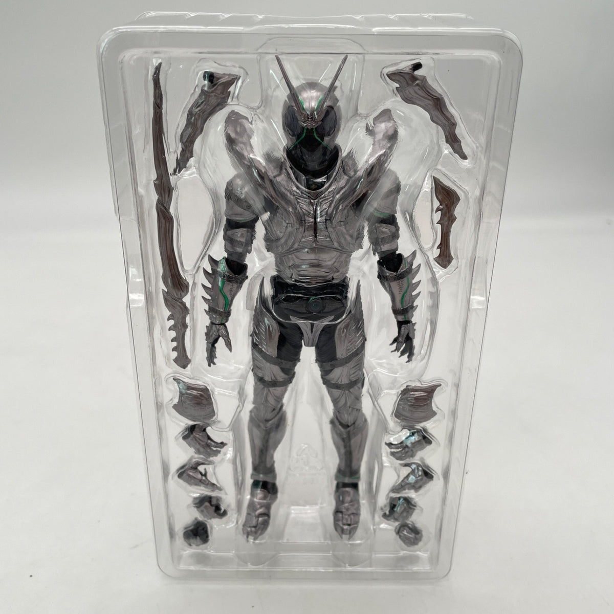 S.H.Figuarts KAMEN RIDER SHADOWMOON Action Figure BLACK SUN Bandai