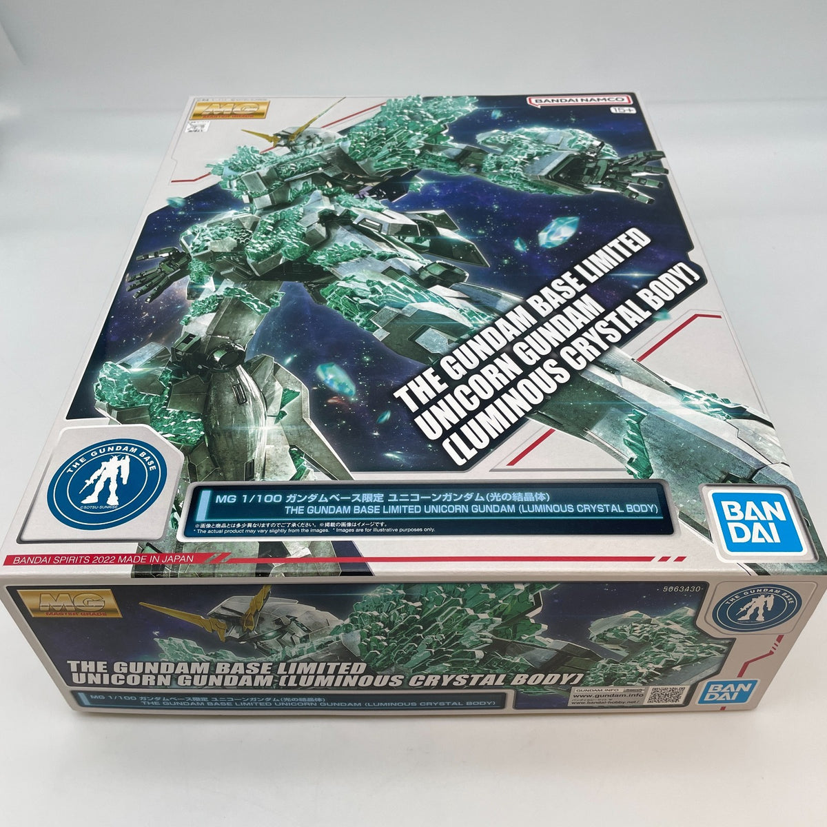 BANDAI MG 1/100 UNICORN GUNDAM Luminous Crystal Body Base Limited Model Kit