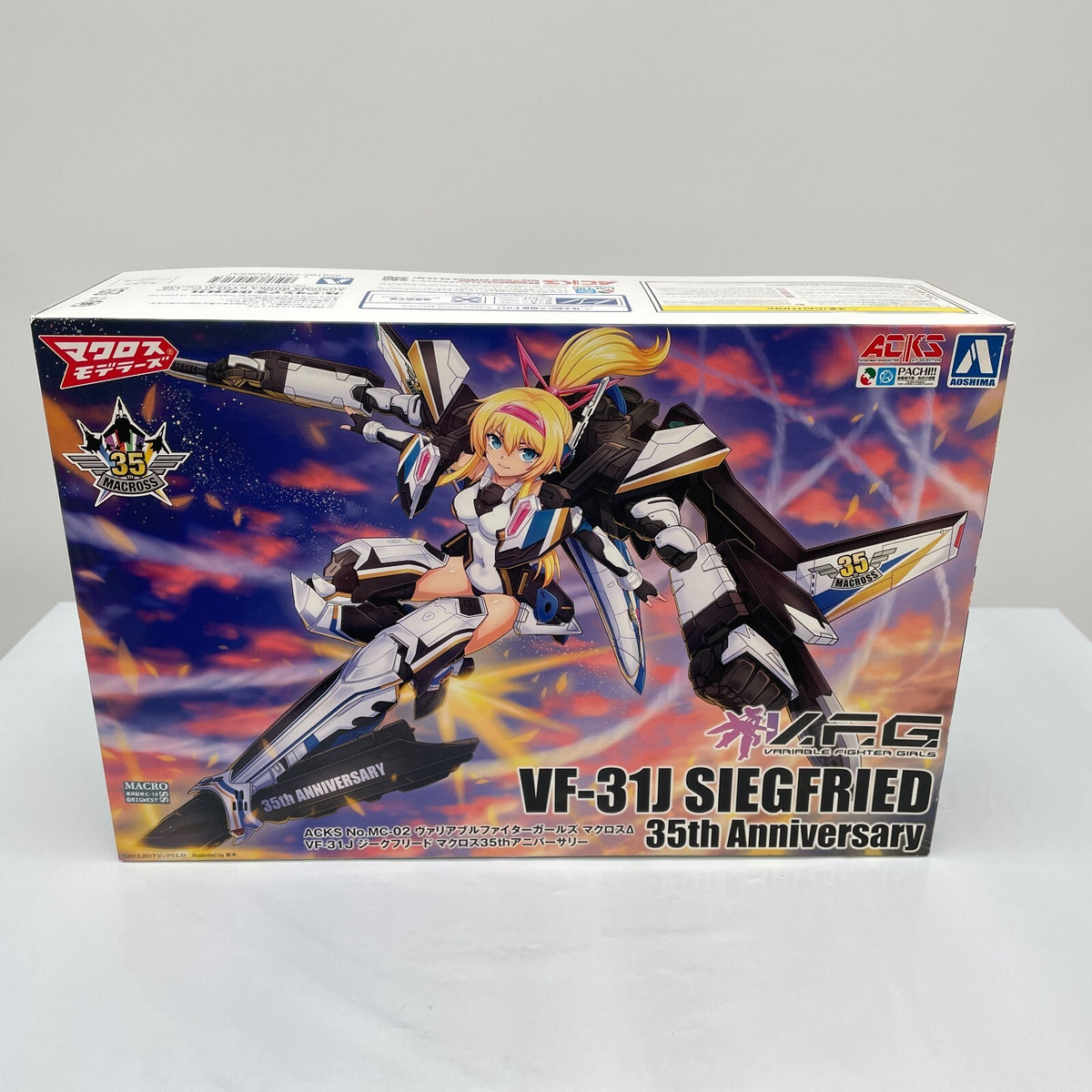 ACKS V.F.G. Macross Delta Model Kit VF-31J Siegfried 35th Anniversary Figure