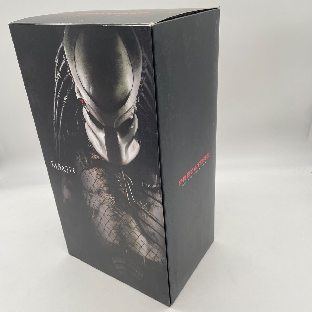 Hot Toys Movie Masterpiece Predators Classic 1/6 Figure Predator MMS162