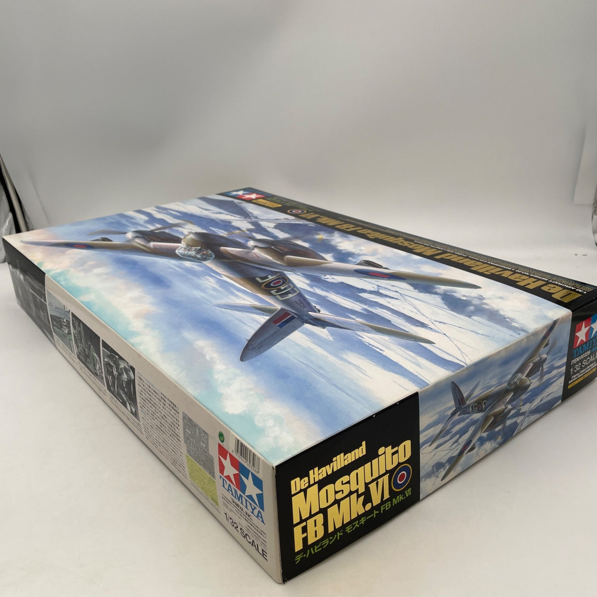 Model Kit De Havilland Mosquito FB Mk.VI 1/32 Air Craft Series Japan Tamiya