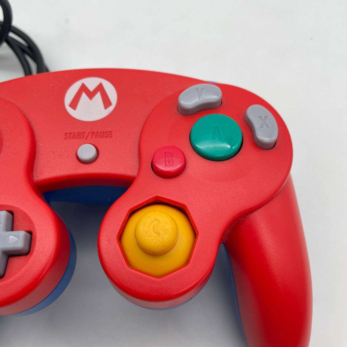Club Nintendo Official Controller Mario Red x Blue for Gamecube