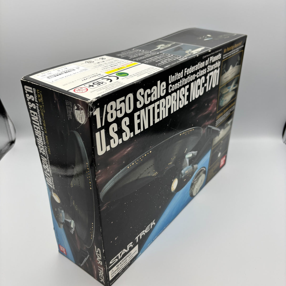 Star Trek 1/850 U.S.S. Enterprise NCC-1701 Plastic Model Kit BANDAI