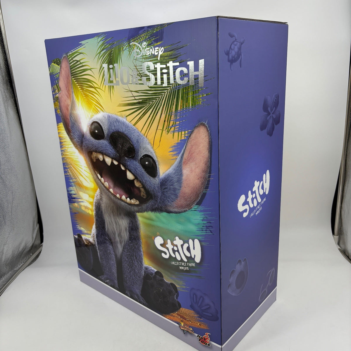 Hot Toys Movie Masterpiece Lilo & Stitch Stitch Collectible Figure