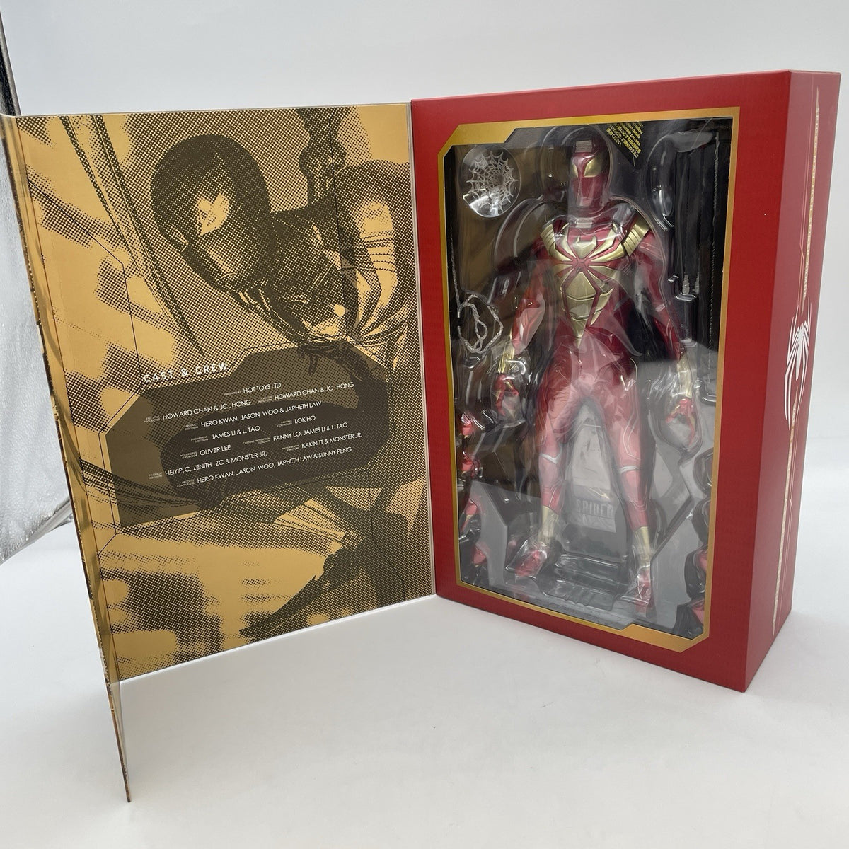 Hot Toys Marvel Spider-Man Iron Spider Armor 1/6 Figure VGM038
