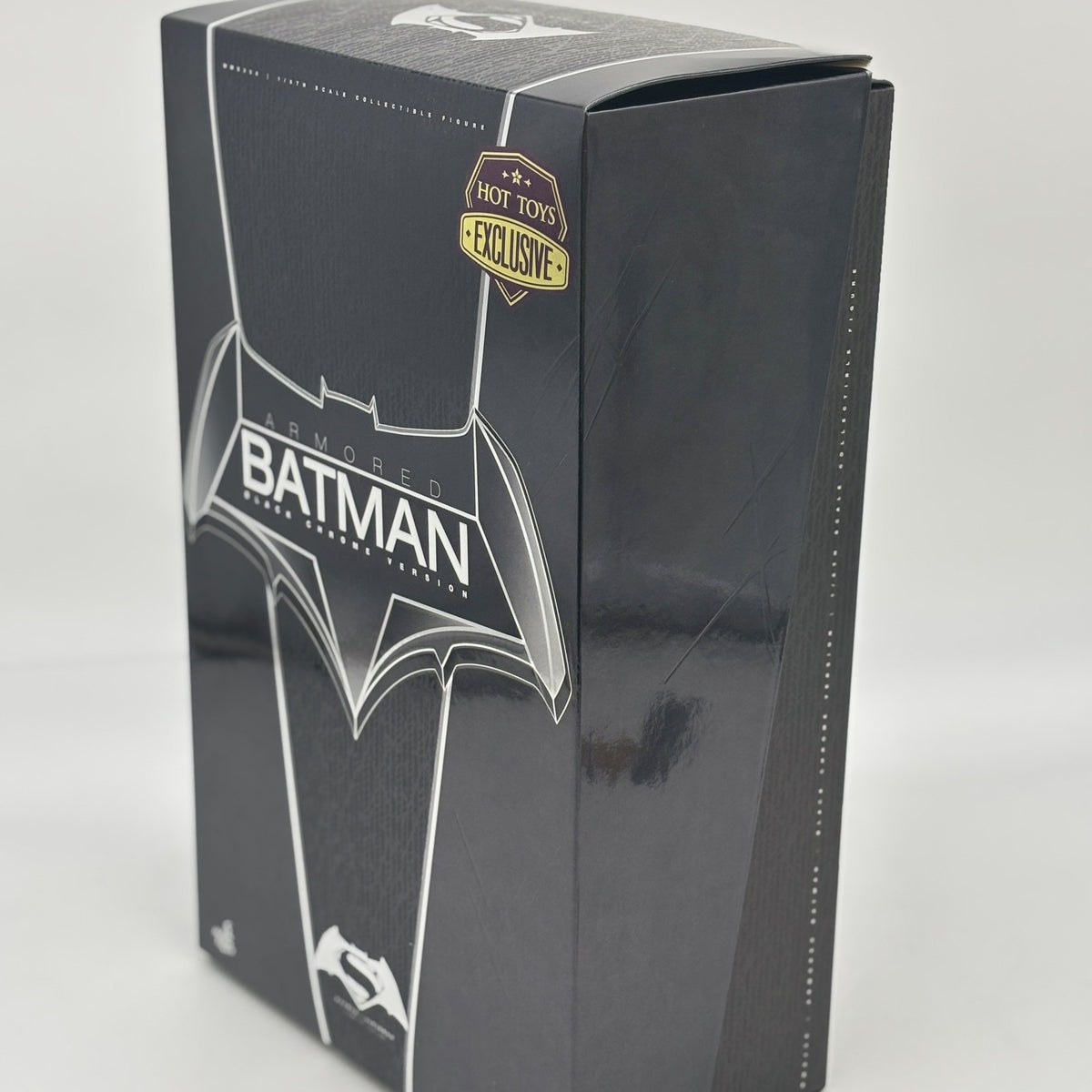 Movie Masterpiece Hot Toys MMS356 Armored Batman Black Chrome 1/6 Figure Japan