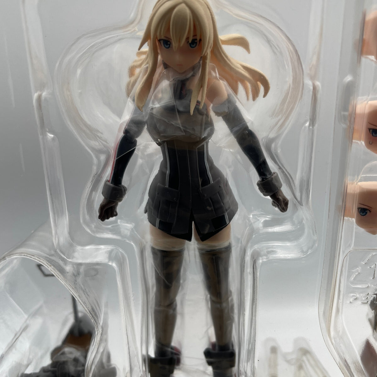 Armor Girls Project Kantai Collection KanColle Bismarck drei Action Figure Toy