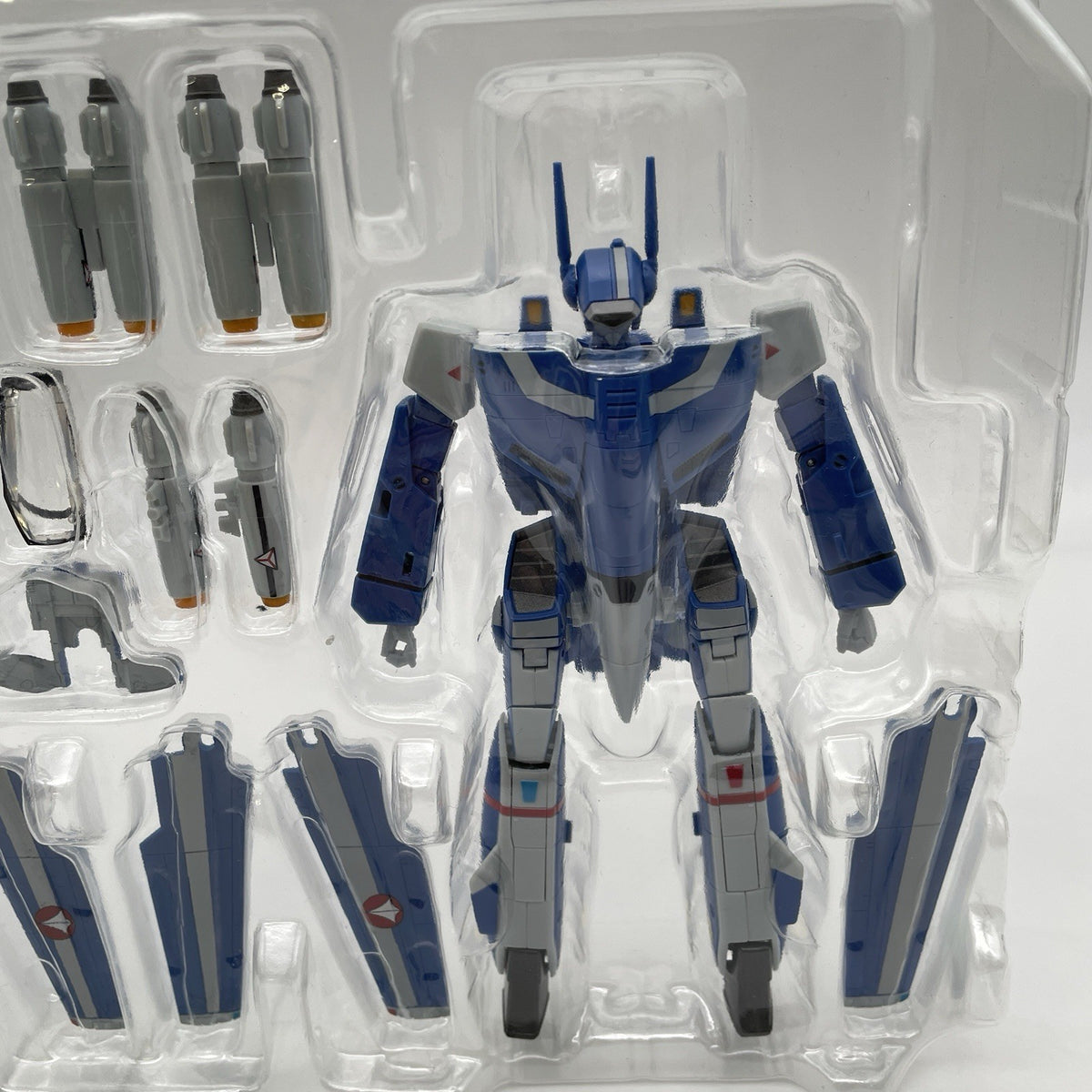 HI-METAL R Macross VF-1J SUPER VALKYRIE Maximilian Jenius Figure BANDAI Japan
