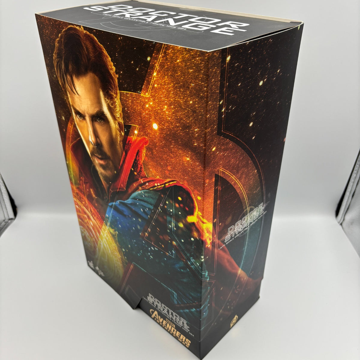 Hot Toys Avengers Infinity War Doctor Strange Figure Movie Masterpiece MMS484