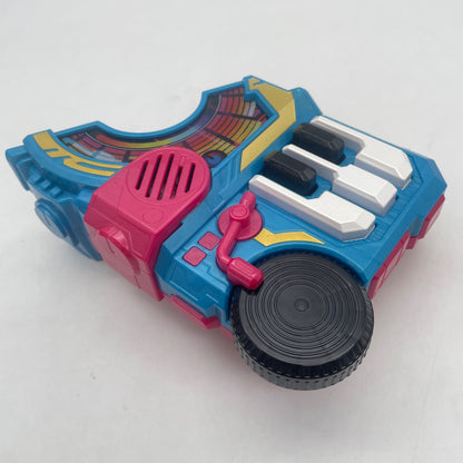 BANDAI Kamen Rider Geats DX Beat Raise Buckle Figure