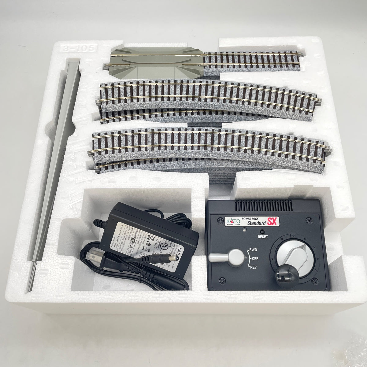 KATO HO Gauge HM1 Unitrack R670 Endless Track Basic Oval Set with Power Pack