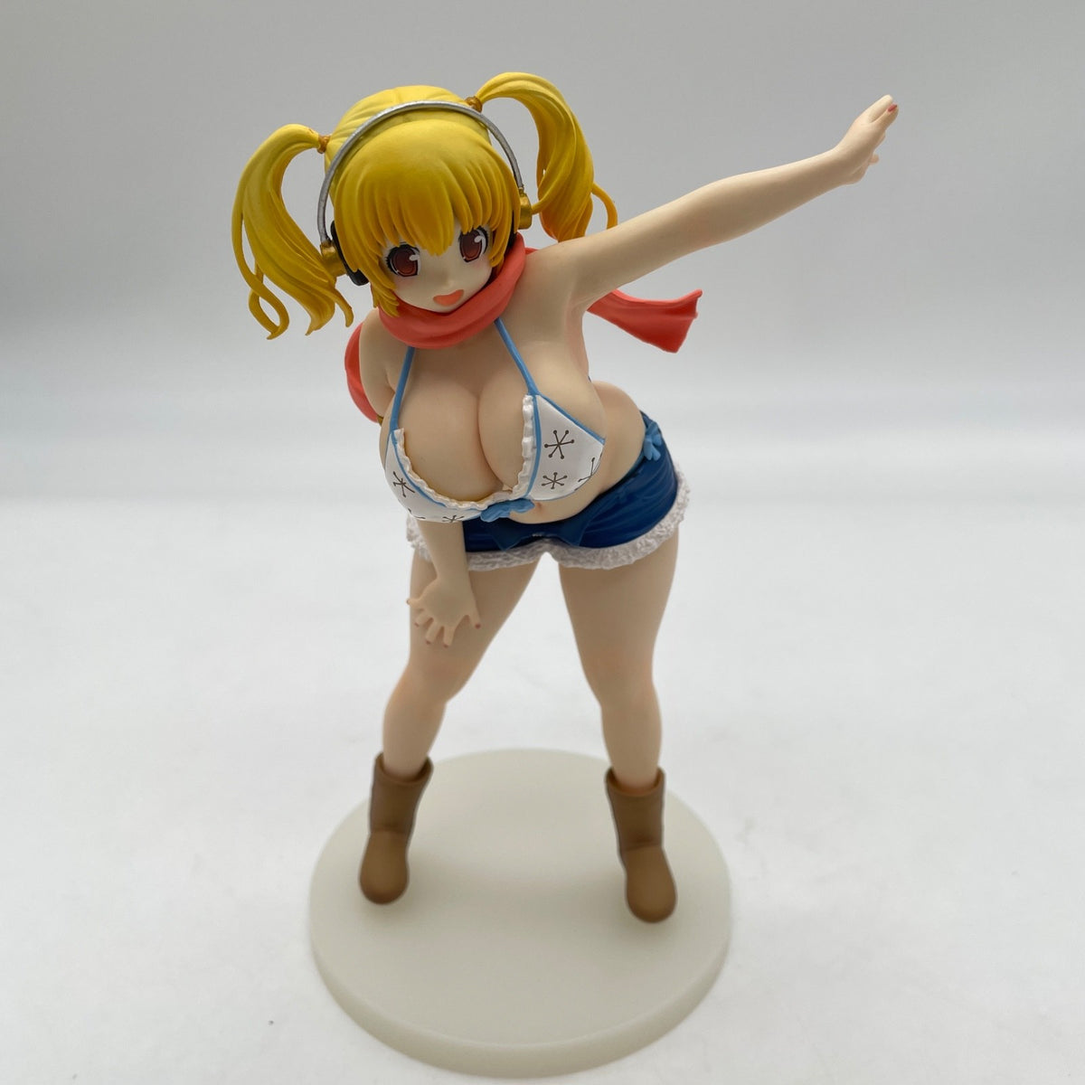 Figure Super Pochaco Winter Ver From Japan