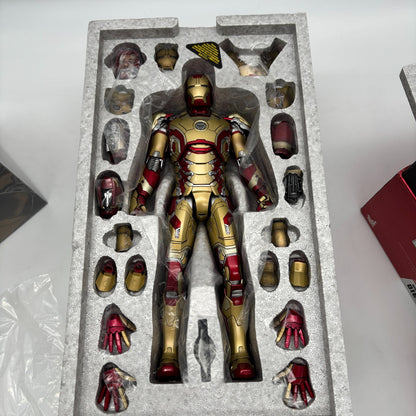 Iron Man 3 Mark 42 1/6 Figure Movie Masterpiece DIECAST HOT TOYS Japan