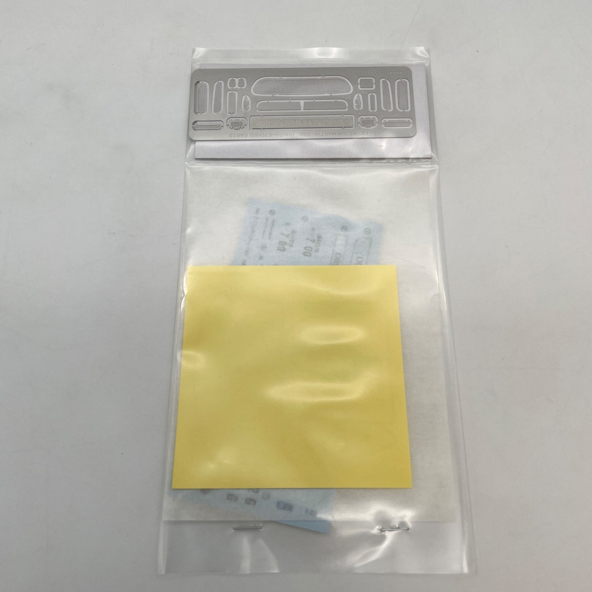 TAMIYA DBS 1/24 Aston Martin Plastic Model Unassembled Sports Car
