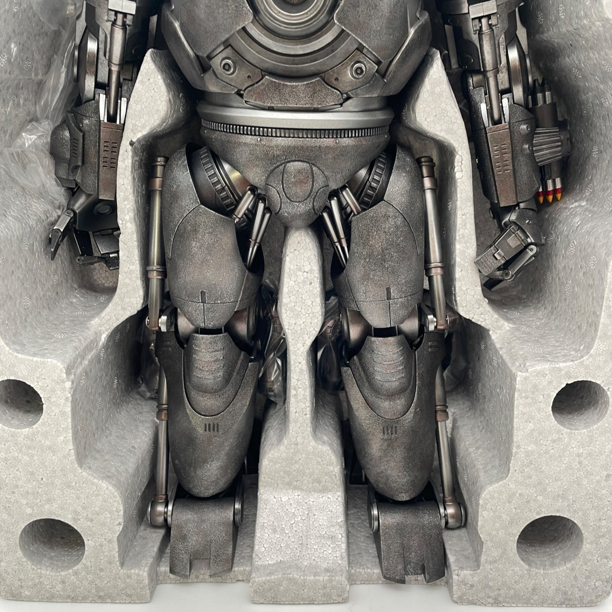 Hot Toys Marvel Iron Man IRON MONGER 1/6 Action Figure Movie Masterpiece MMS164