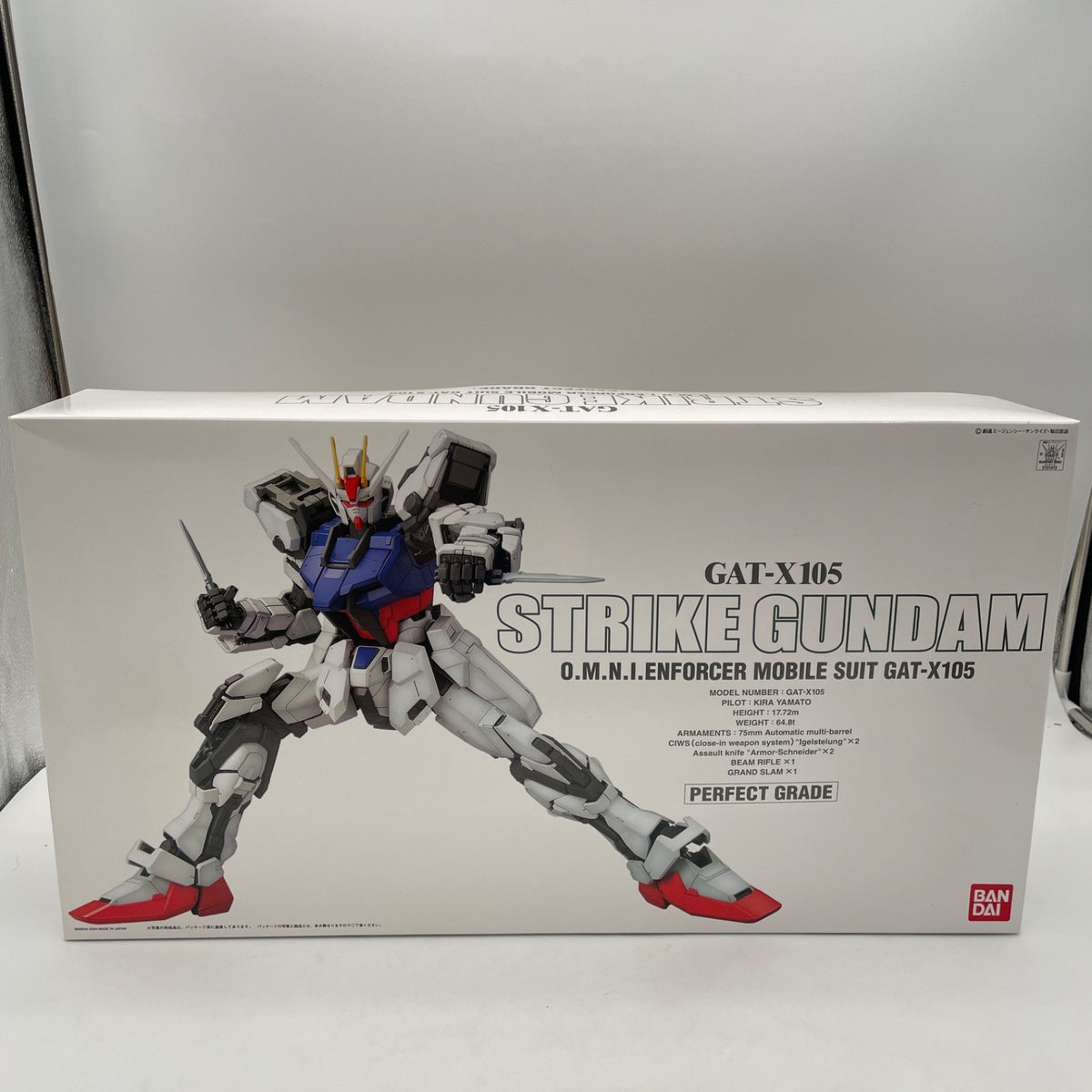PG 1/60 GAT-X105 Mobile Suit Gundam SEED Strike Gundam Plastic Model BANDAI