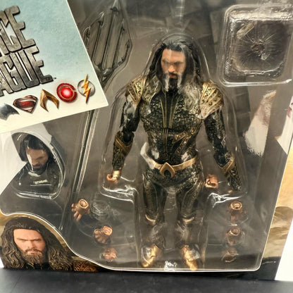 MAFEX No.061 AQUAMAN Action Figure JUSTICE LEAGUE Medicom Toy