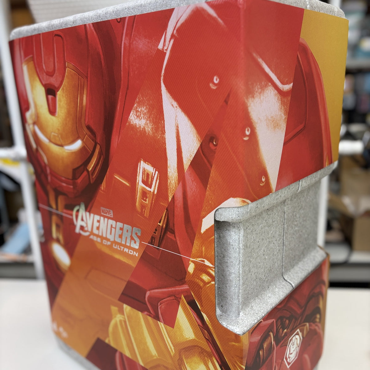 Hot Toys Hulkbuster 1/6 Scale Figure MMS285 Avengers Age of Ultron