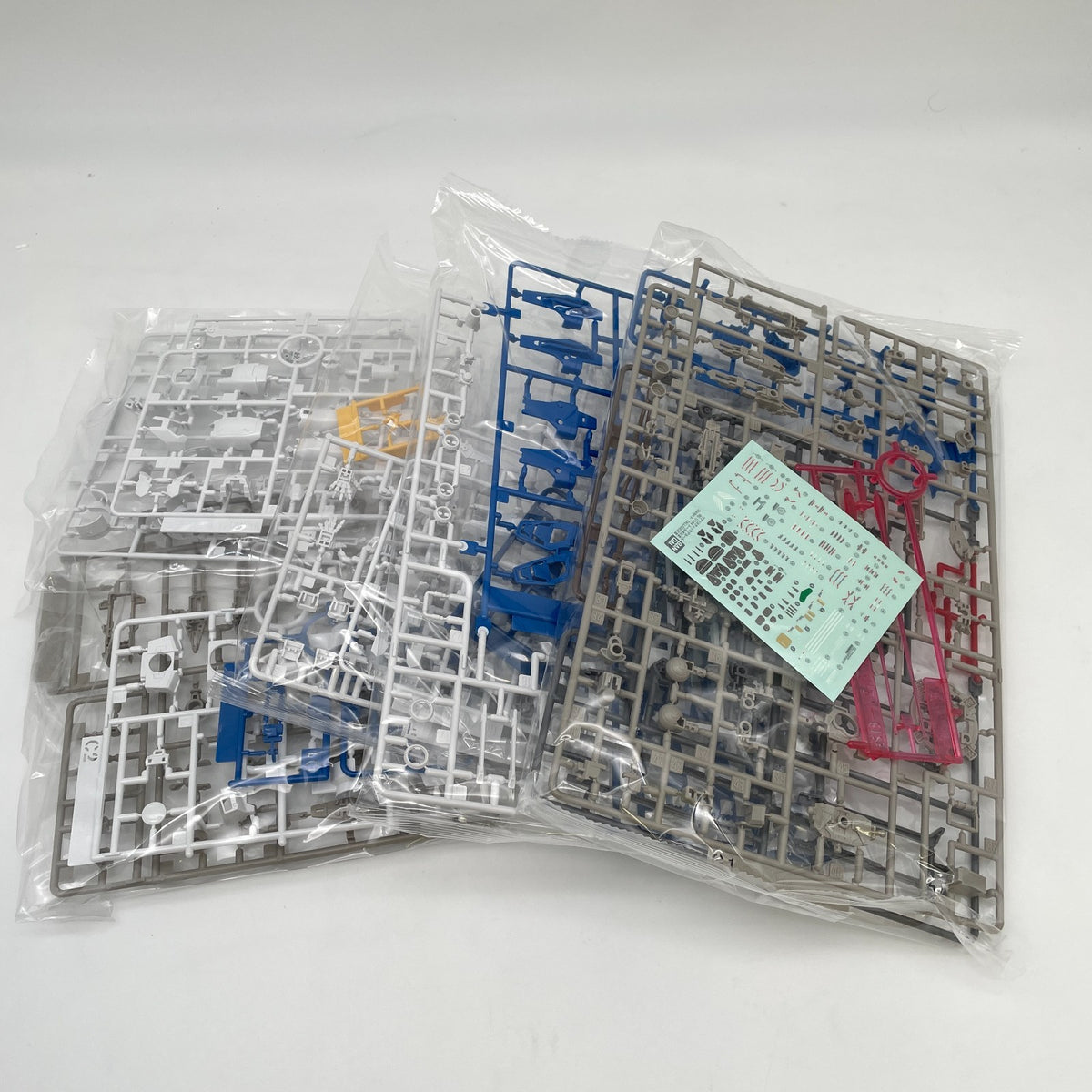 RG 1/144 Gundam W OZ-00MS2B TALLGEESE III Plastic Model Kit BANDAI