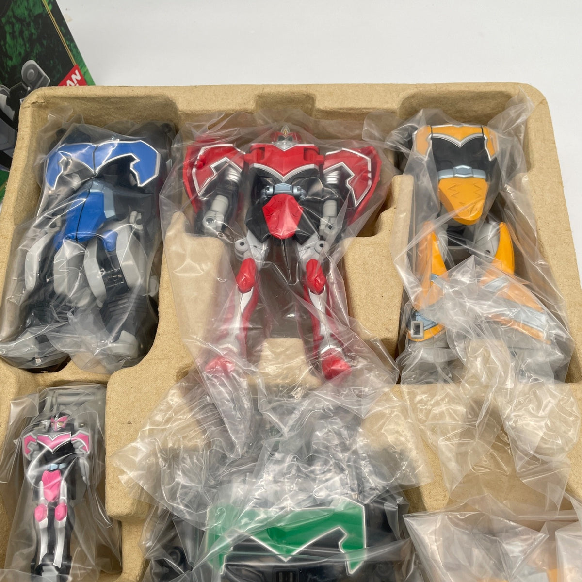 BANDAI Power Rangers Magiranger Mystic Force DX MagiKing Megazord Figure