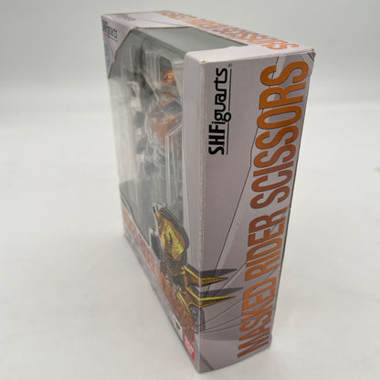 S.H.Figuarts Kamen Rider Scissors Action Figure Kamen Rider Ryuki Bandai