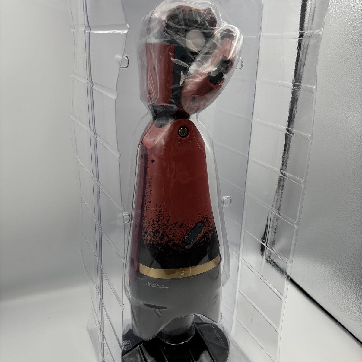 Metal Gear Solid V The Phantom Pain Bionic Arm Premium 1/1 Scale Figure 43cm