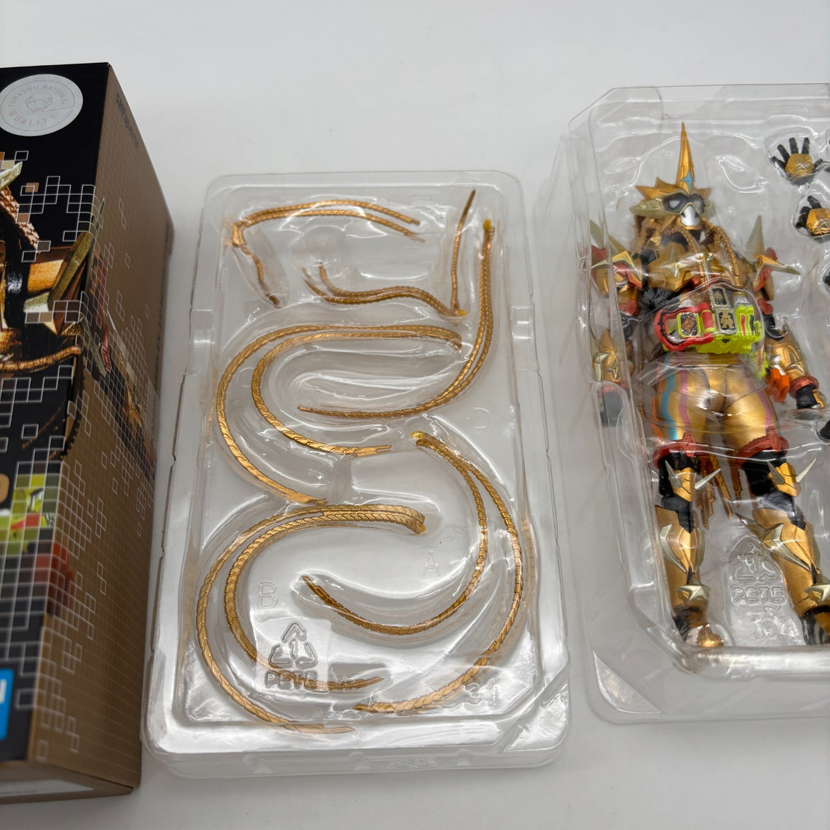 S.H.Figuarts Kamen Rider Ex-Aid Muteki Gamer Masked Rider Action Figure Bandai