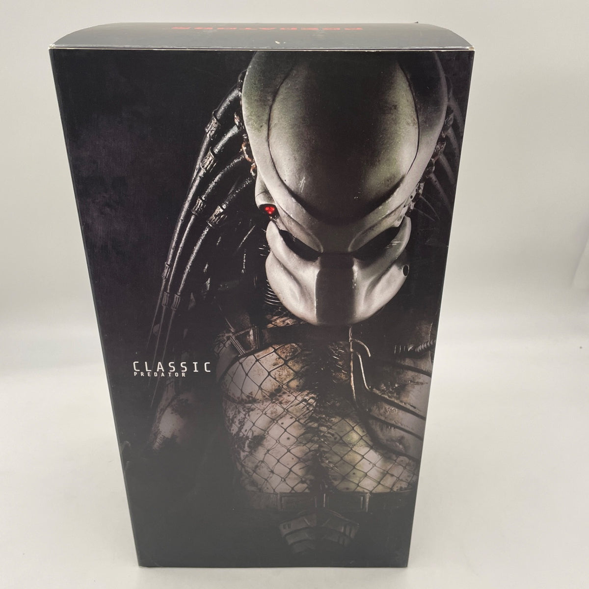 Hot Toys Movie Masterpiece Predators Classic 1/6 Figure Predator MMS162