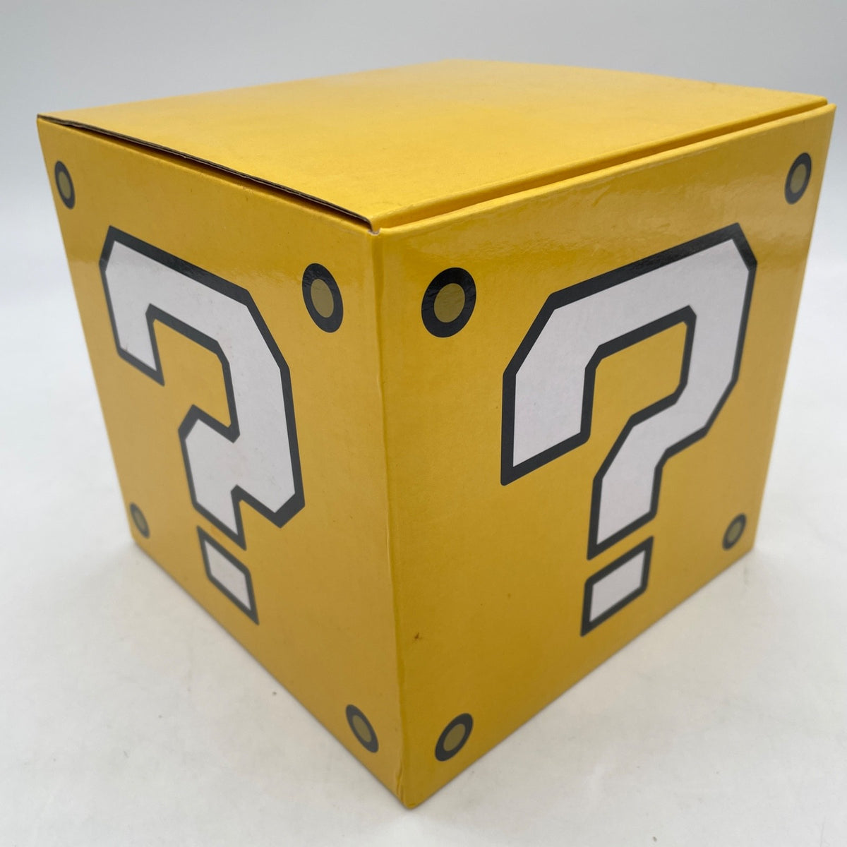 Club Nintendo Official Super Mario Characters Platinum Reward Figure 2010