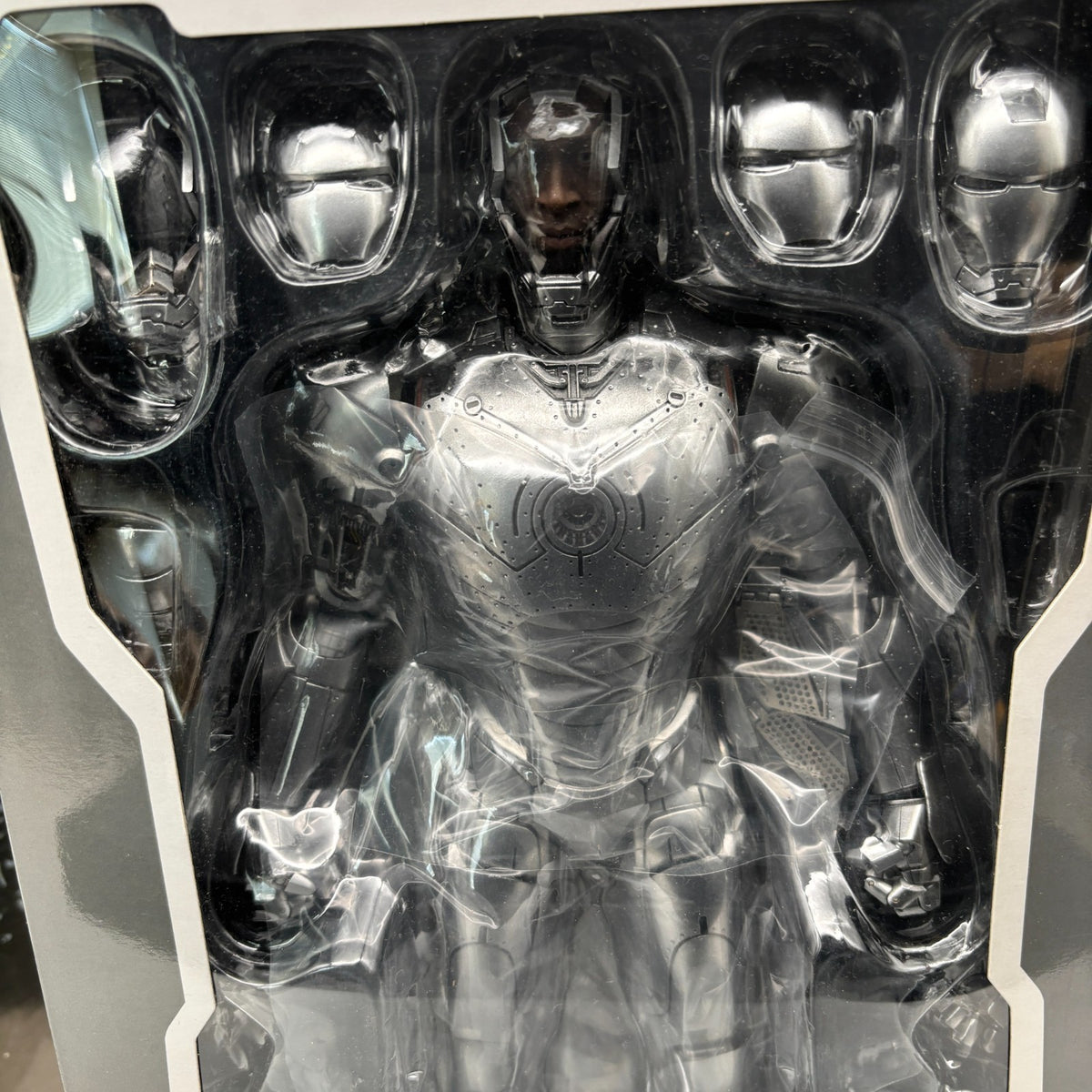 Iron Man 2 Mark II Armor Unleashed Ver. 1/6 Figure MMS150 Hot Toys