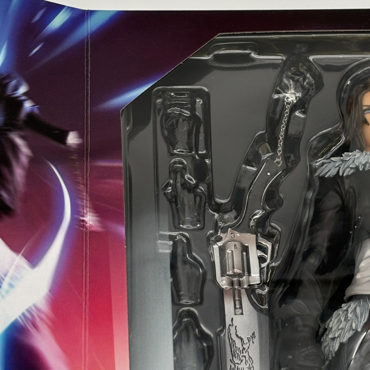 PLAY ARTS Kai DISSIDIA FINAL FANTASY VIII Squall Leonhart Figure Renewed Edition