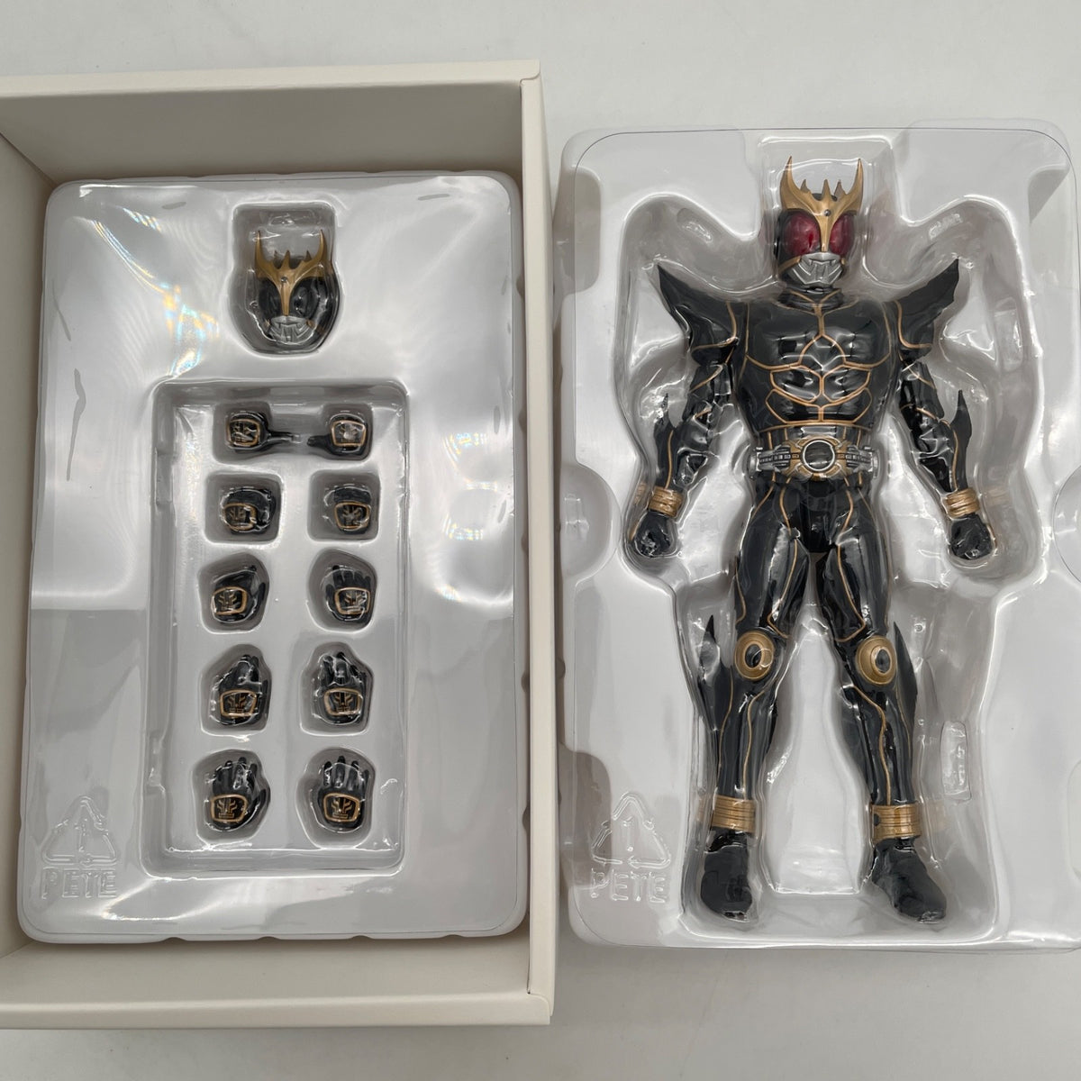 Figure S.H.Figuarts Kamen Rider Kuuga Ultimate form Shinkocchou Seiho Bandai